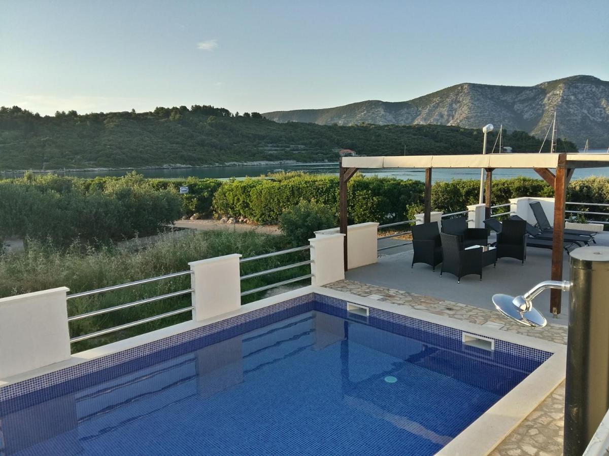 Fei Fei Apartments 2 Račišće المظهر الخارجي الصورة