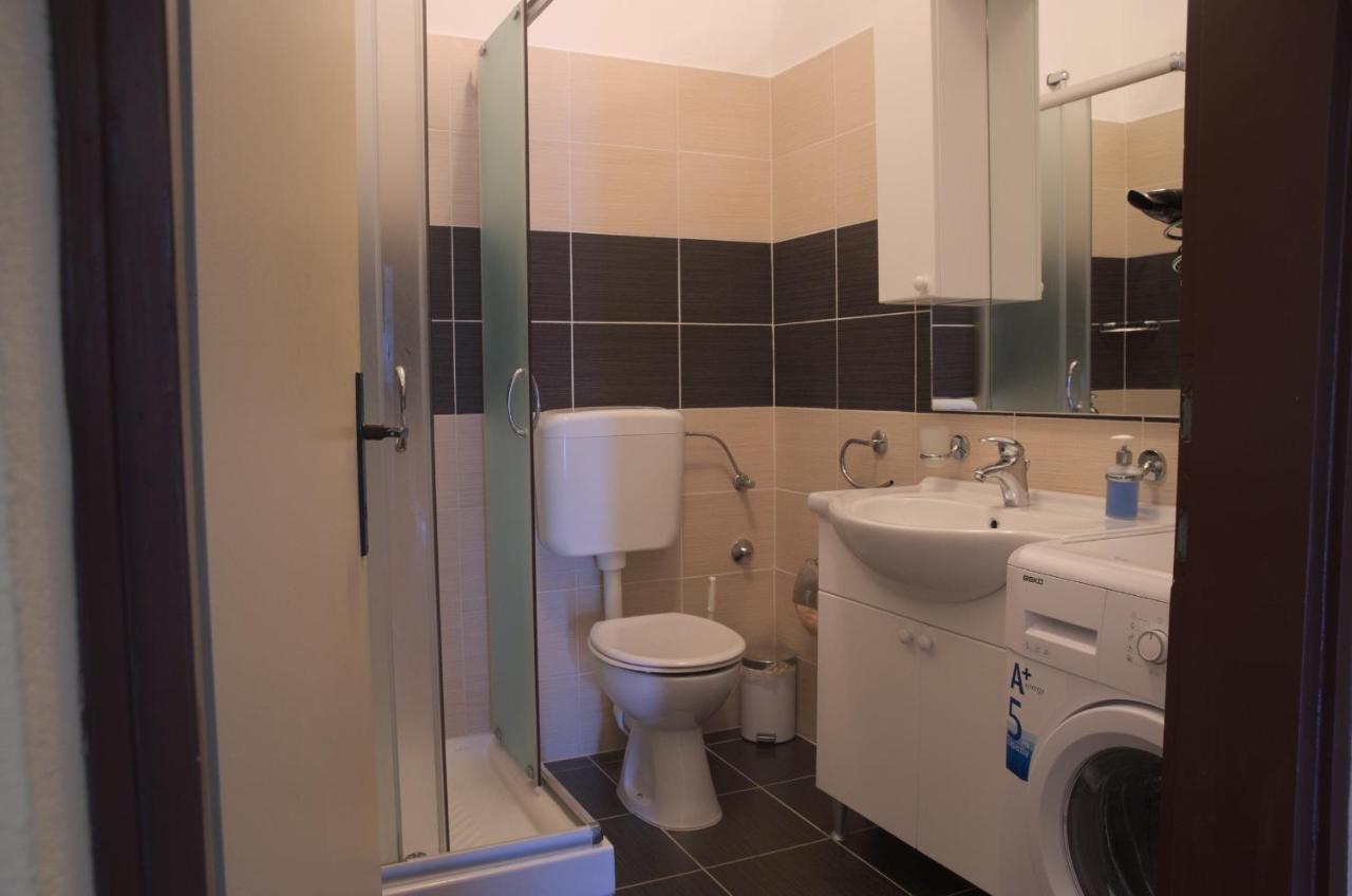 Fei Fei Apartments 2 Račišće المظهر الخارجي الصورة