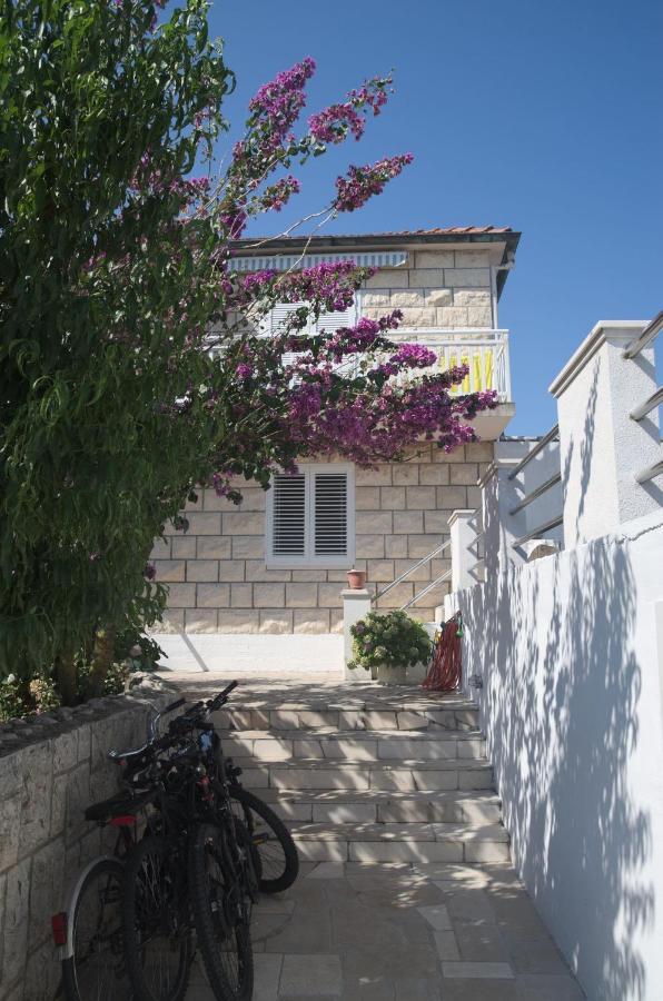 Fei Fei Apartments 2 Račišće المظهر الخارجي الصورة