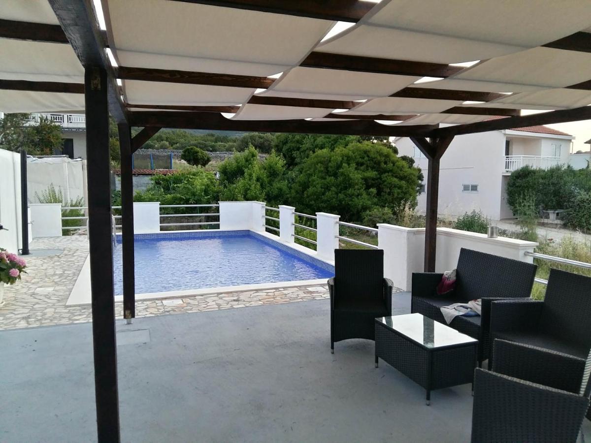 Fei Fei Apartments 2 Račišće المظهر الخارجي الصورة
